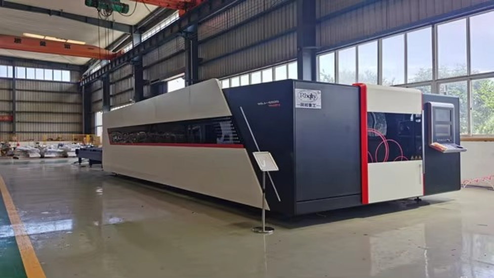 완전 밀폐형 CNC 파이버 레이저 절단기(산업용, 고정 - Industrial Fiber Laser Cutting Machine 리뷰 및 가격